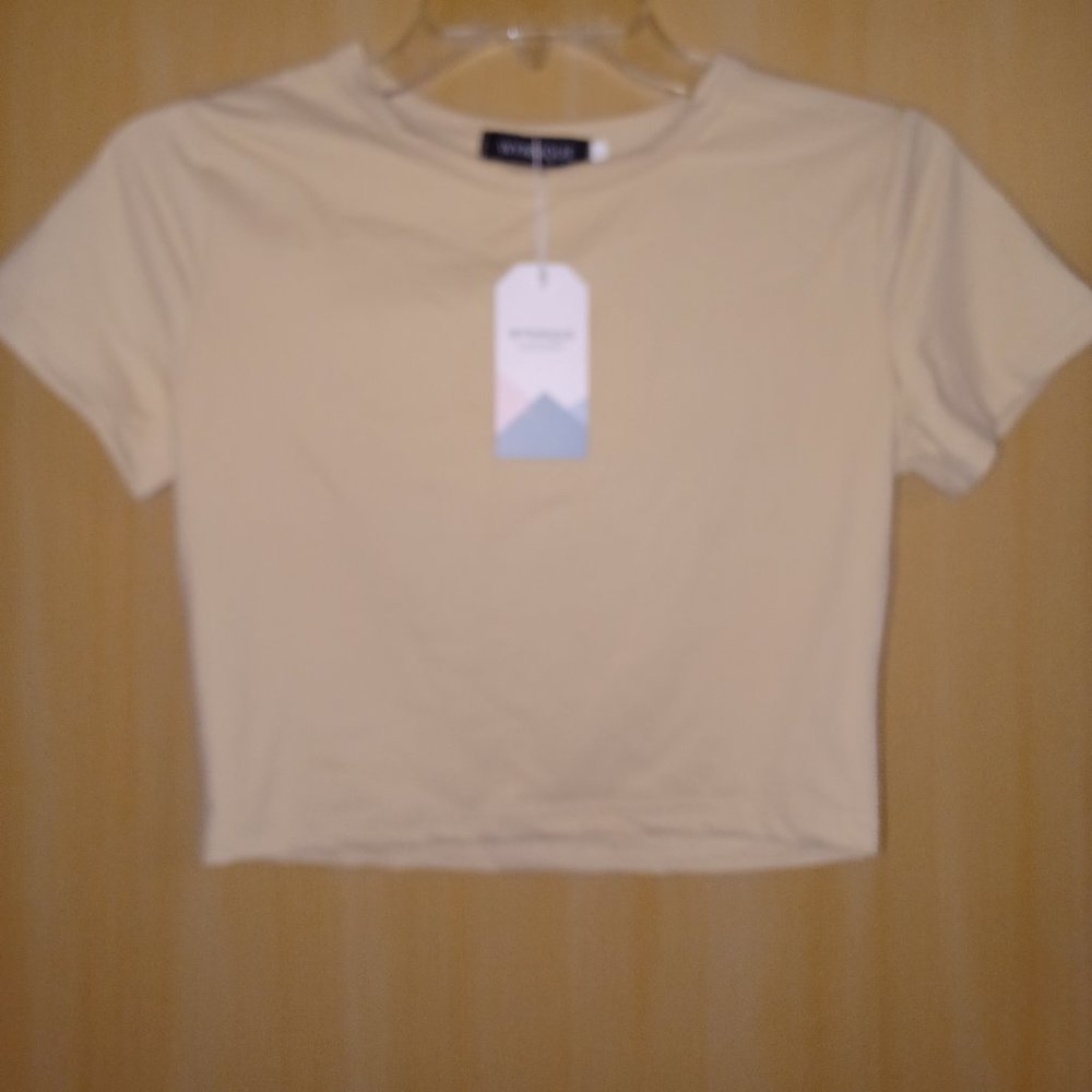 Juniors Tan crop top.